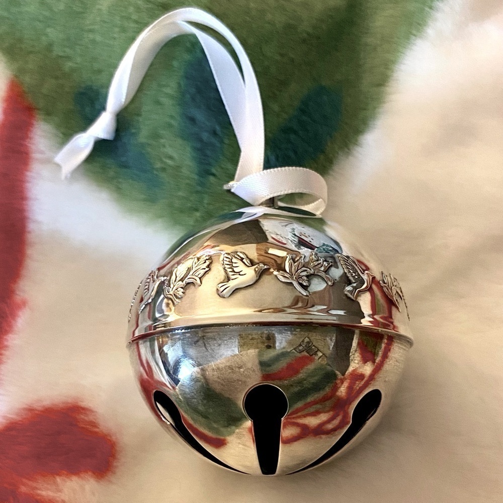Wallace 1977 Sleigh Bell Silverplate Ornament 7th Edition Vintage